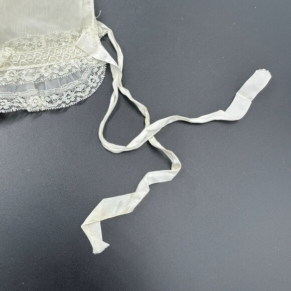 Vintage Frilly Baby Bonnet Lace Ruffle Infant Christening Hat Heirloom - Picture 16 of 16
